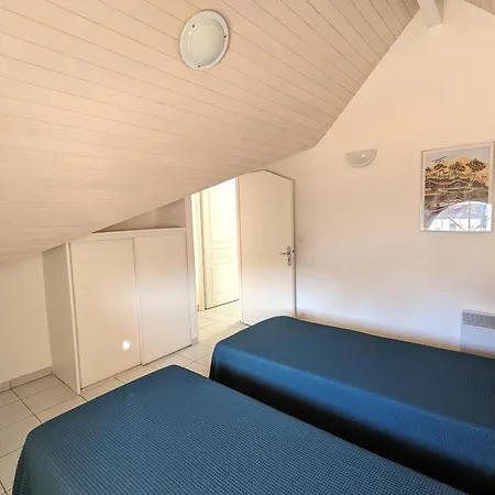 Appartement Duplex T3 Lumineux A Avec Balcon, Parking, Wi-fi A 5 Min De La Et Des Commerces - Fr-1-420-140